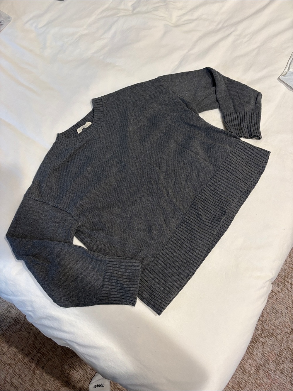 Gray Everlane Women’s 100% cotton sweater